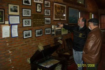 Descripción: D:\Desktop D\Curso_FIUBA III\Museo de la Fuerza de Submarinos\Paz-Funes_Escuela de Submarinos_2.jpg
